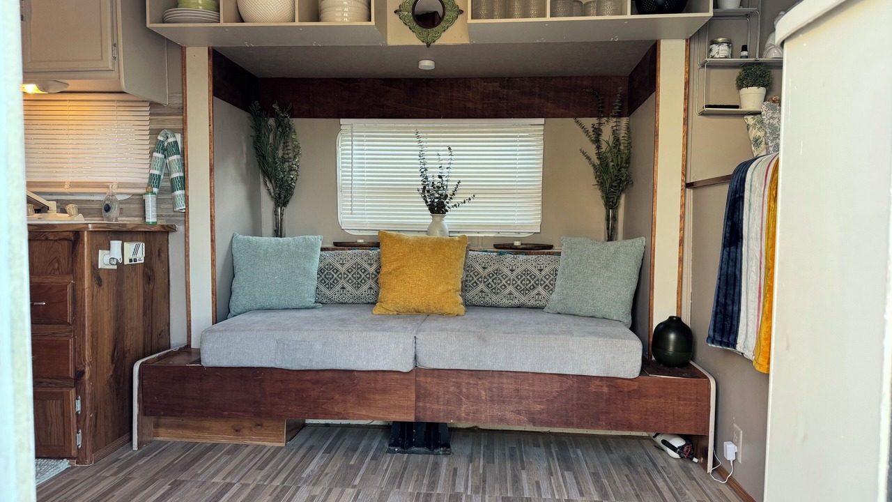 Photo of Livingroom in Truth or Consequences