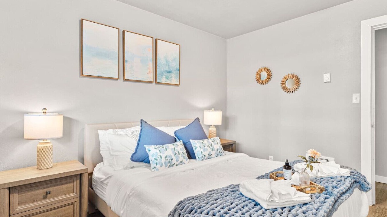 Photo of Bedroom in Martha Lake