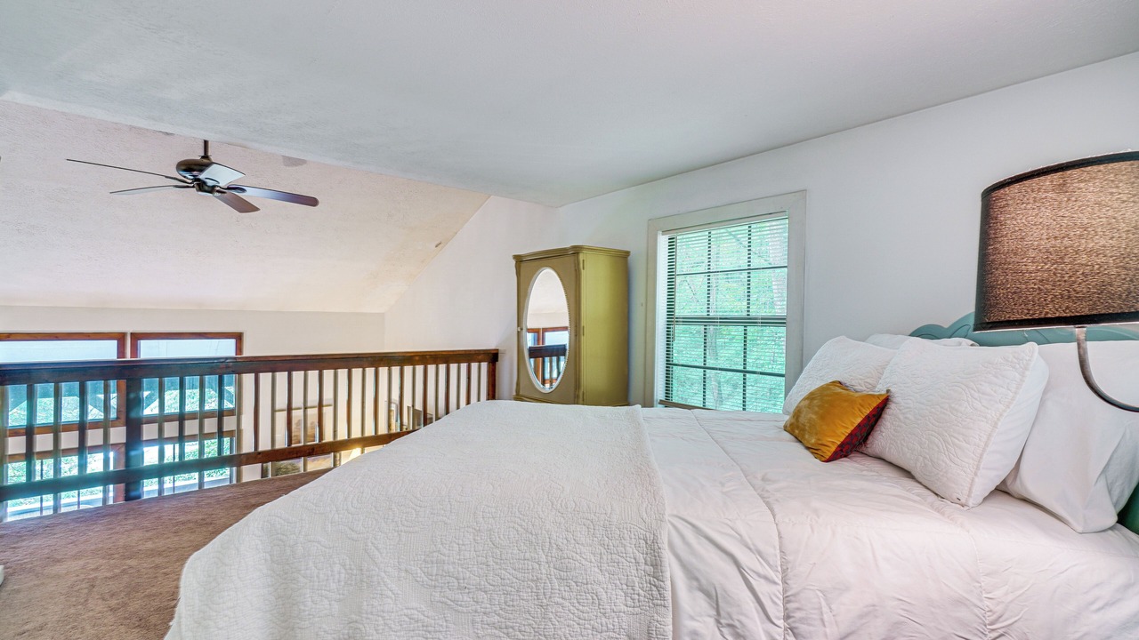 Photo of Bedroom in Robbinsville