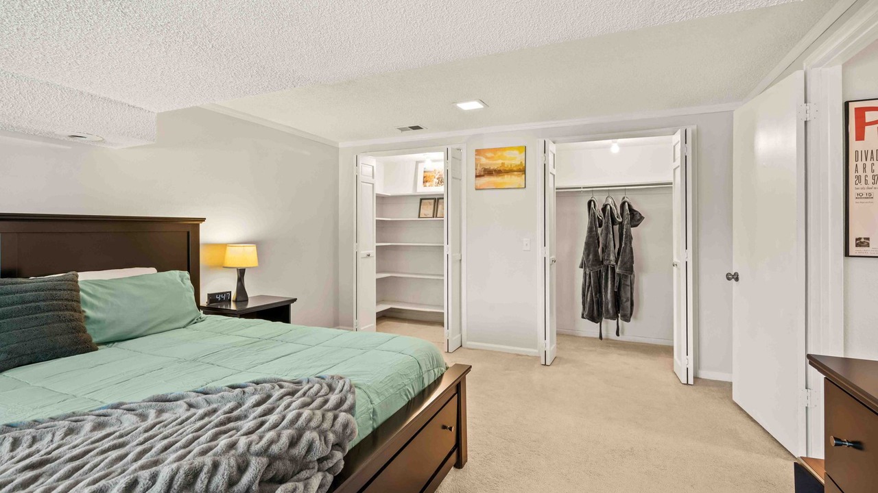 Photo of Bedroom in Oak Park