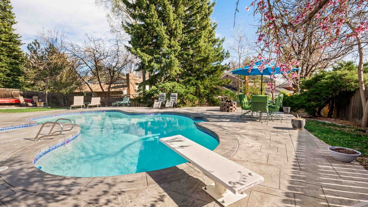 Photo of Outdoor in Oak Park