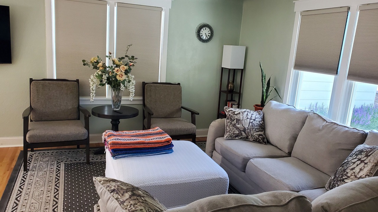 Photo of Livingroom in Barnum West