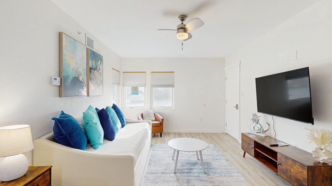 Photo of Livingroom in Del Mar