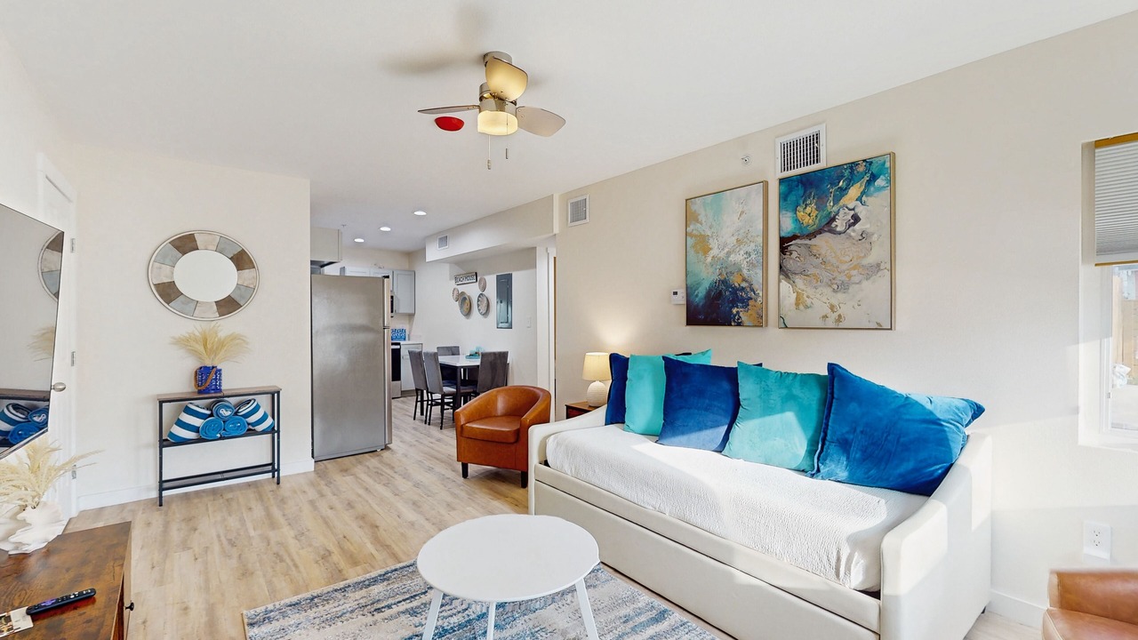 Photo of Livingroom in Del Mar