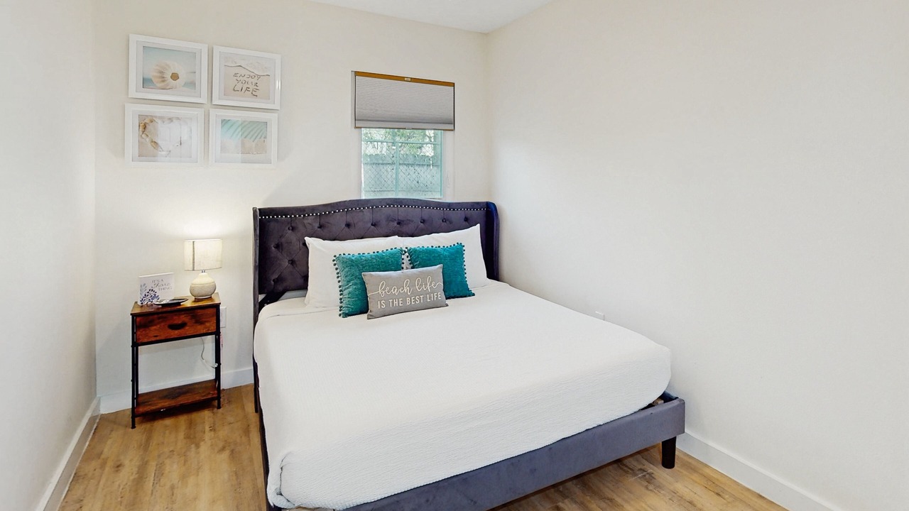 Photo of Bedroom in Del Mar
