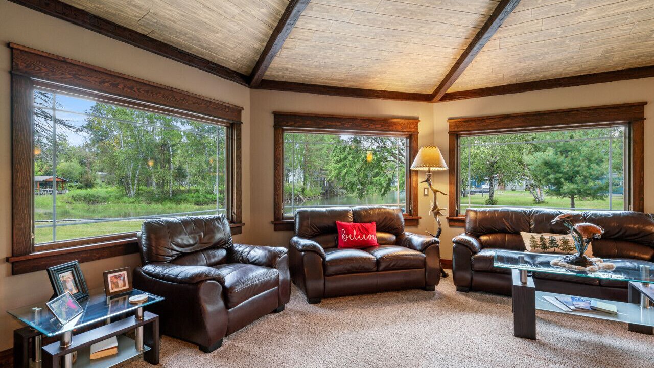 Photo of Livingroom in Alanson