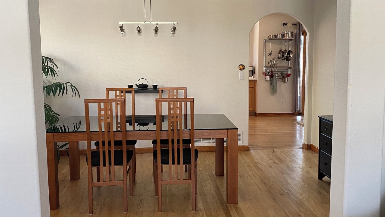 Photo of Bedroom in Northridge