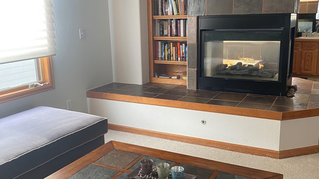Photo of Livingroom in Northridge