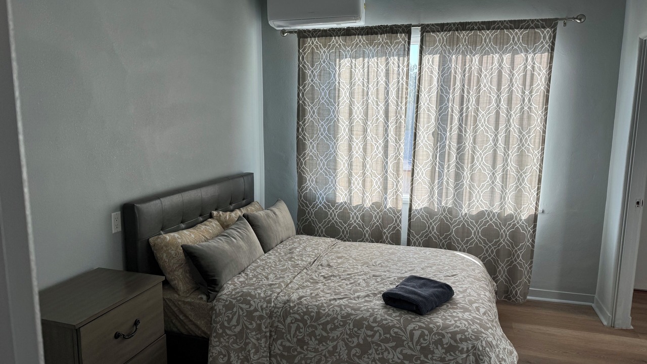 Photo of Bedroom in Lamanda Park