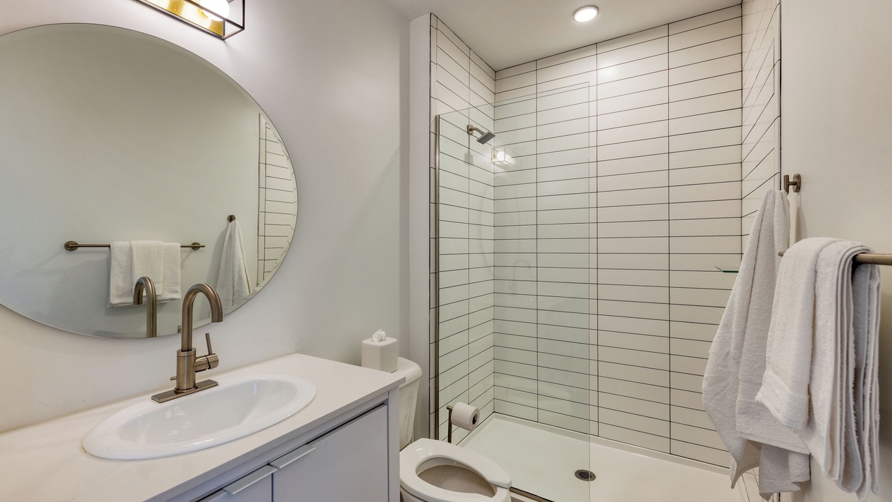 Photo of Bathroom in Five Points