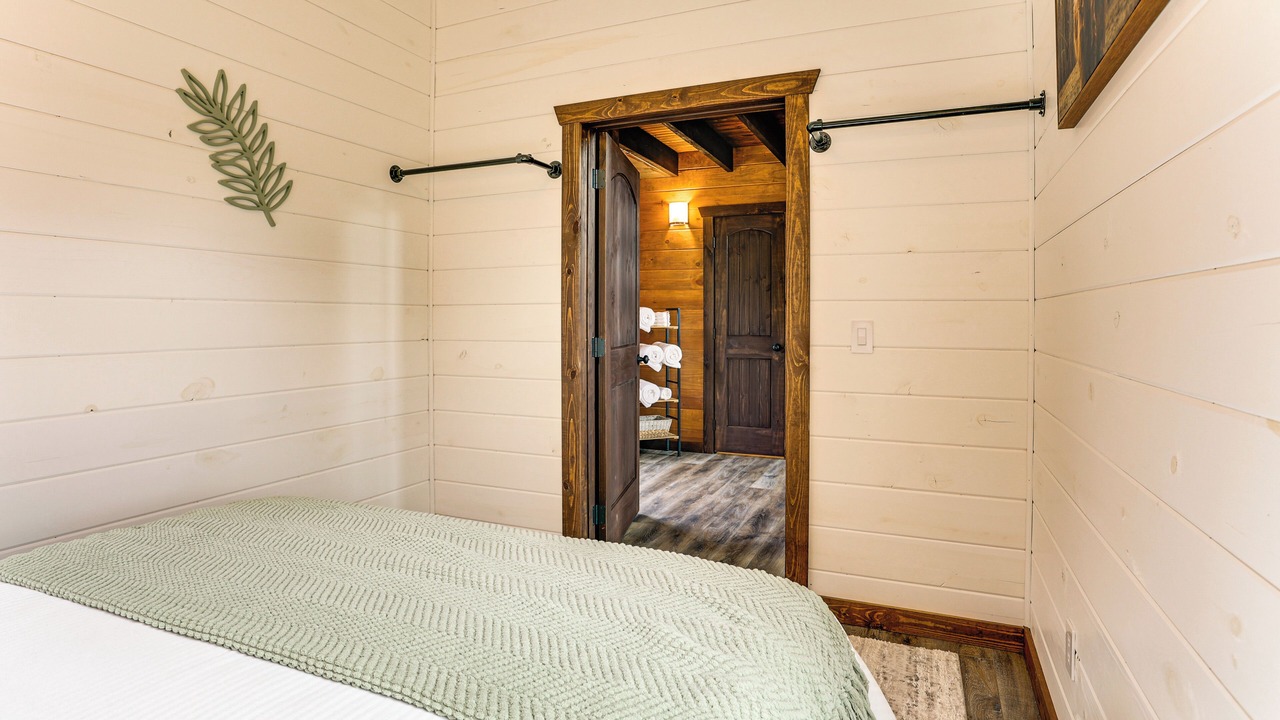 Photo of Bedroom in Idlewild