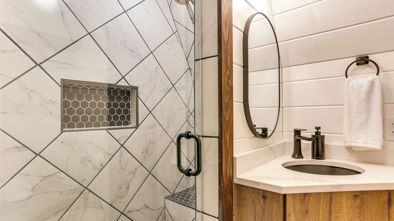 Photo of Bathroom in Idlewild