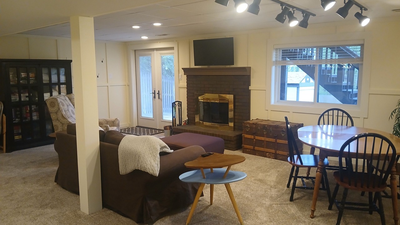 Photo of Livingroom in North Central Westminster