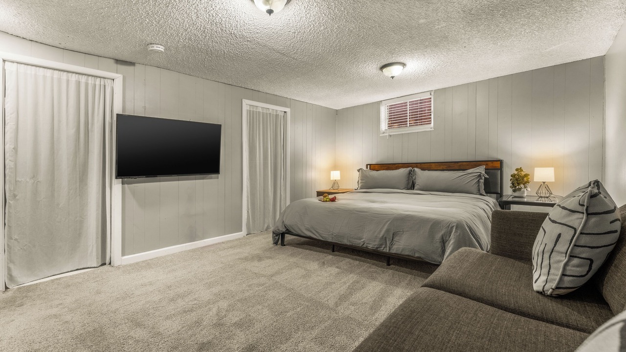 Photo of Bedroom in Lamar Heights Area