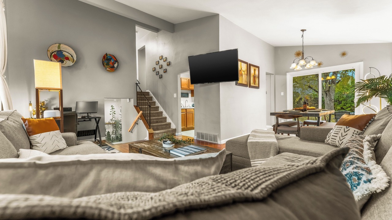 Photo of Livingroom in Lamar Heights Area