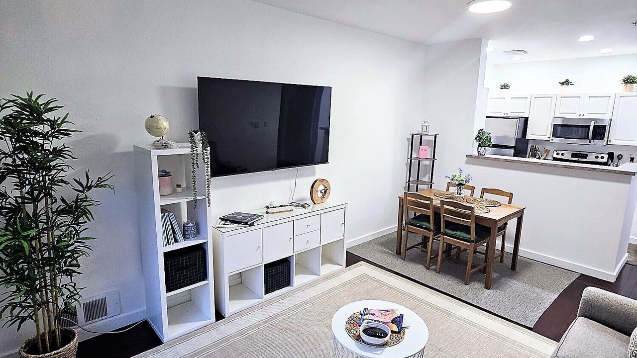 Photo of Livingroom in Belltown