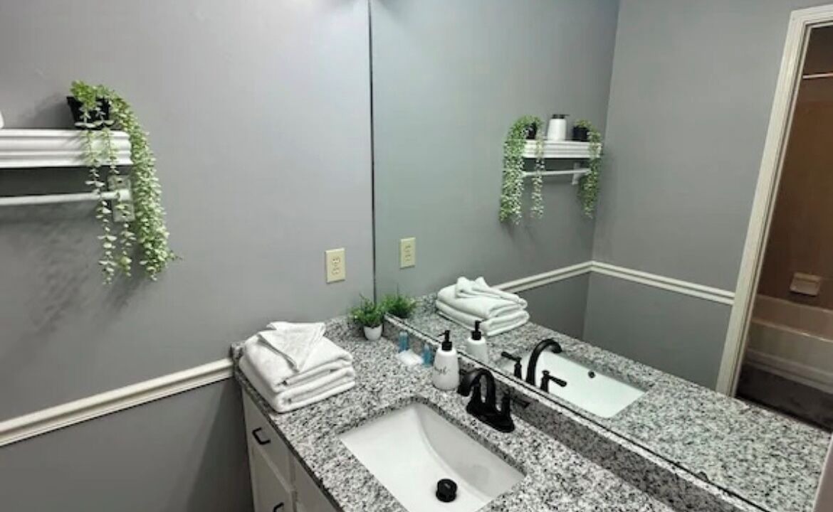 Photo of Bathroom in Gunter Afs