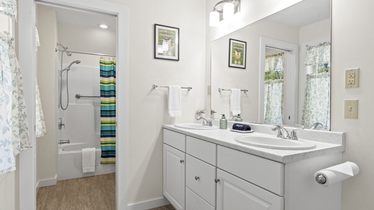 Photo of Bathroom in Edgecomb