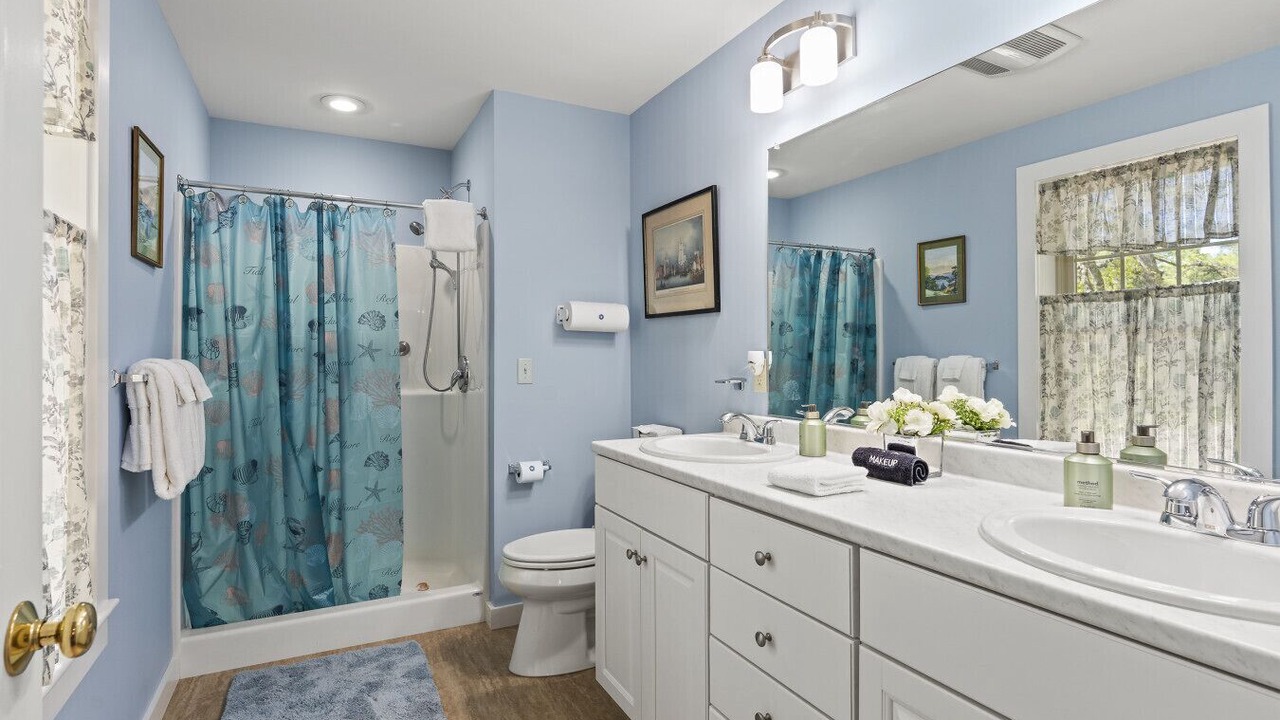 Photo of Bathroom in Edgecomb