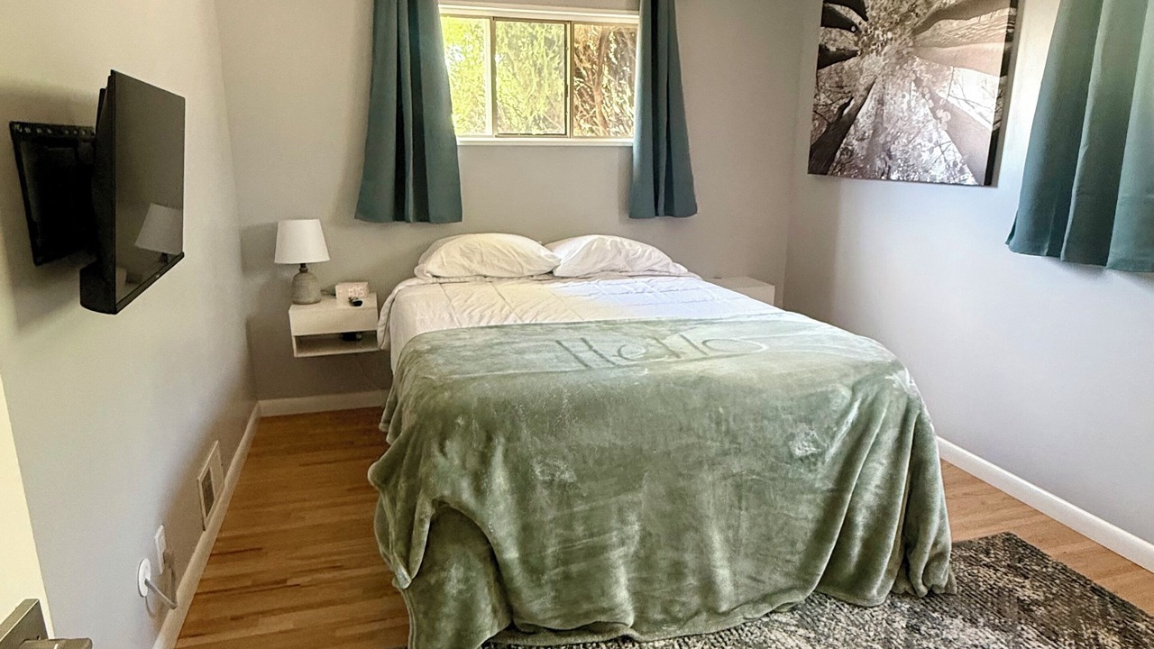 Photo of Bedroom in Northeast Heights