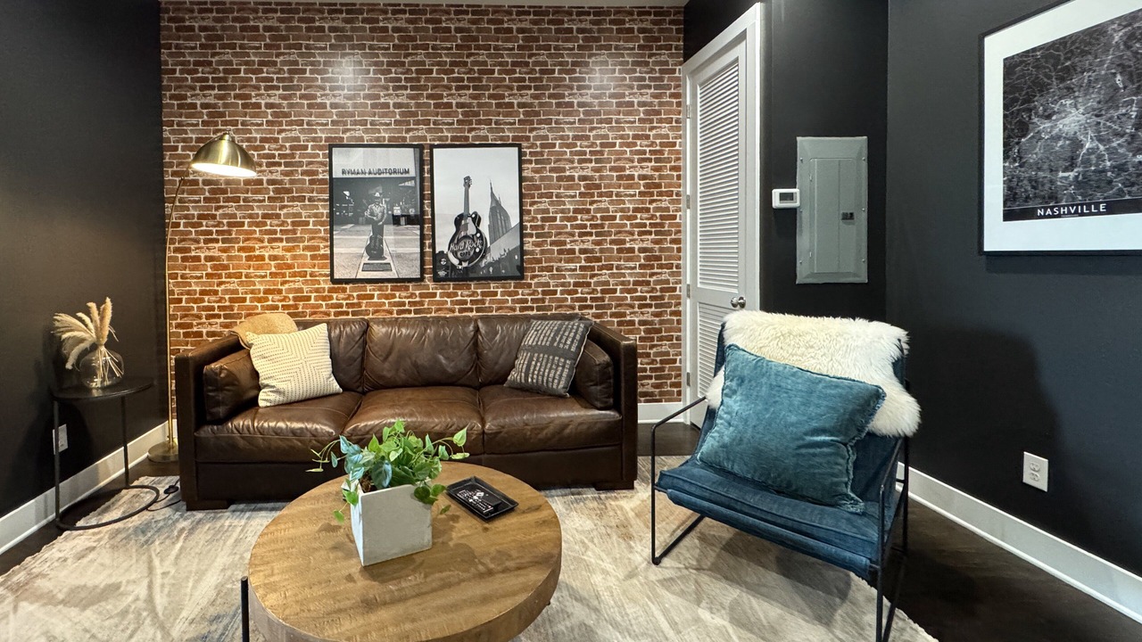 Photo of Livingroom in Midtown
