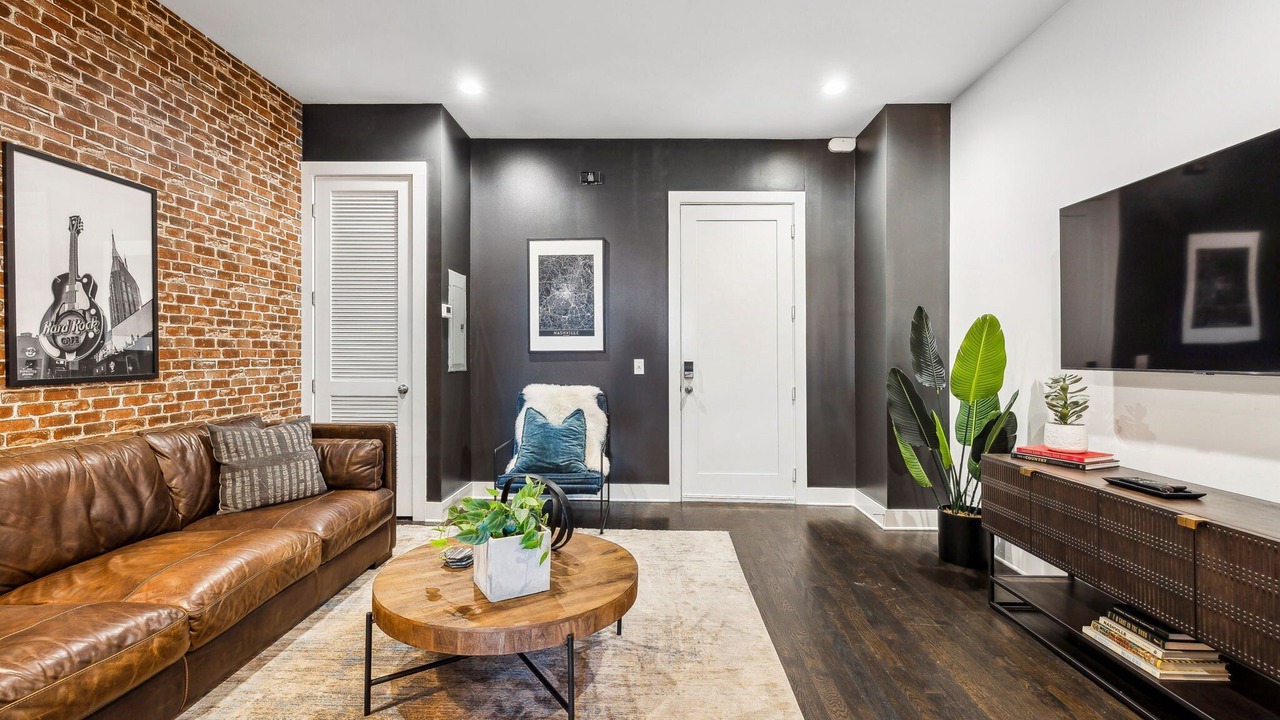 Photo of Bedroom in Midtown