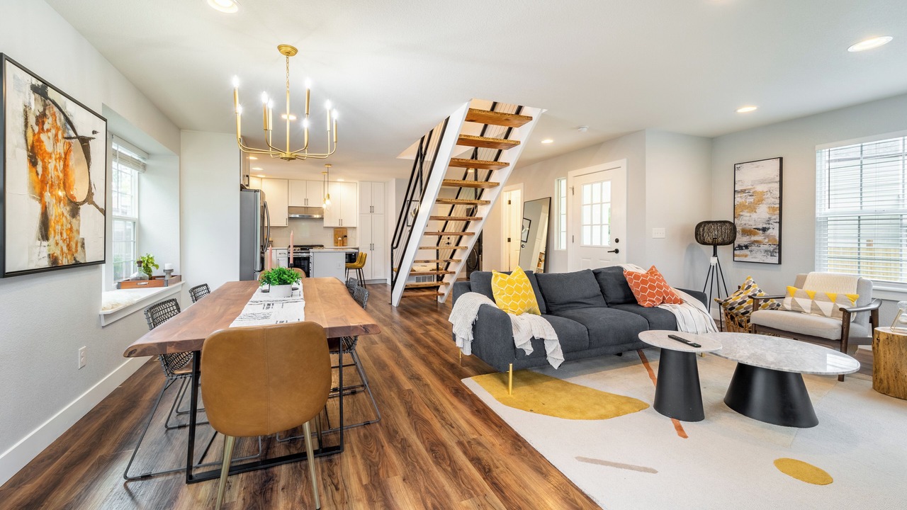Photo of Livingroom in Dakota Station