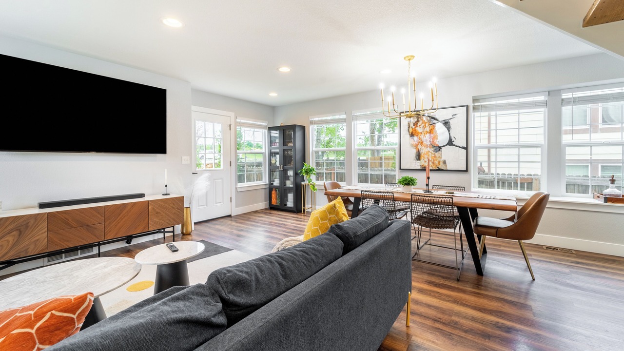 Photo of Livingroom in Dakota Station