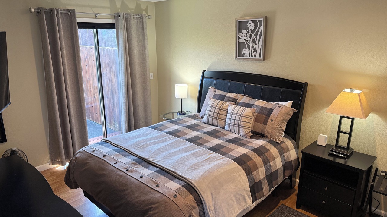 Photo of Bedroom in Eureka