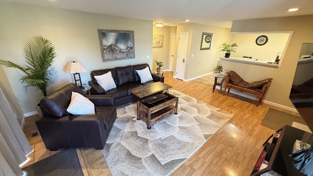 Photo of Livingroom in Eureka