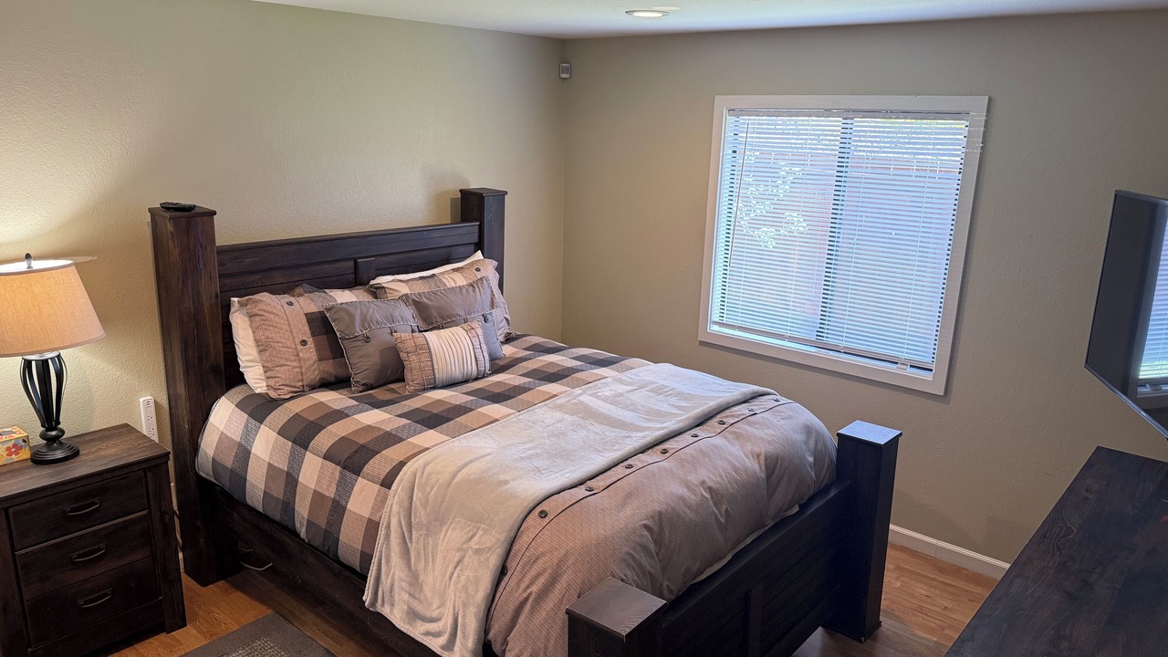 Photo of Bedroom in Eureka