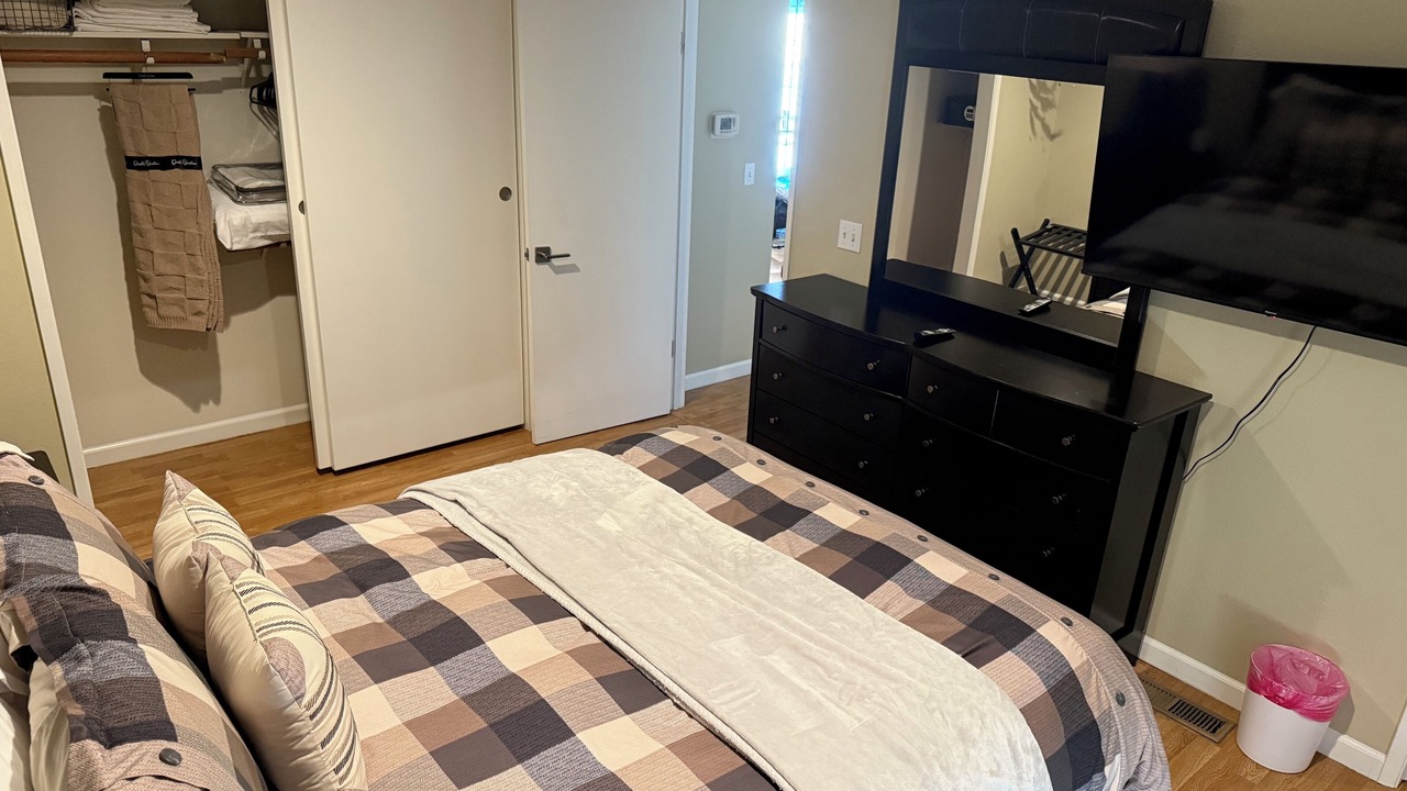 Photo of Bedroom in Eureka