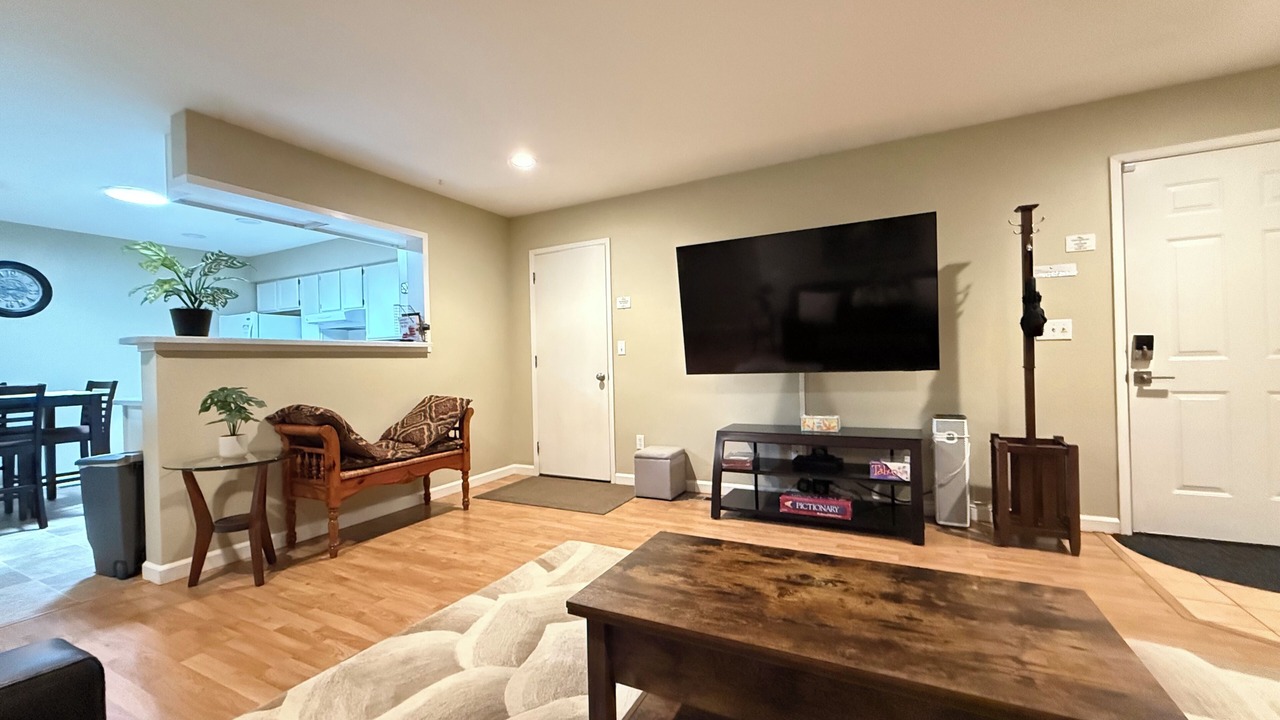 Photo of Livingroom in Eureka