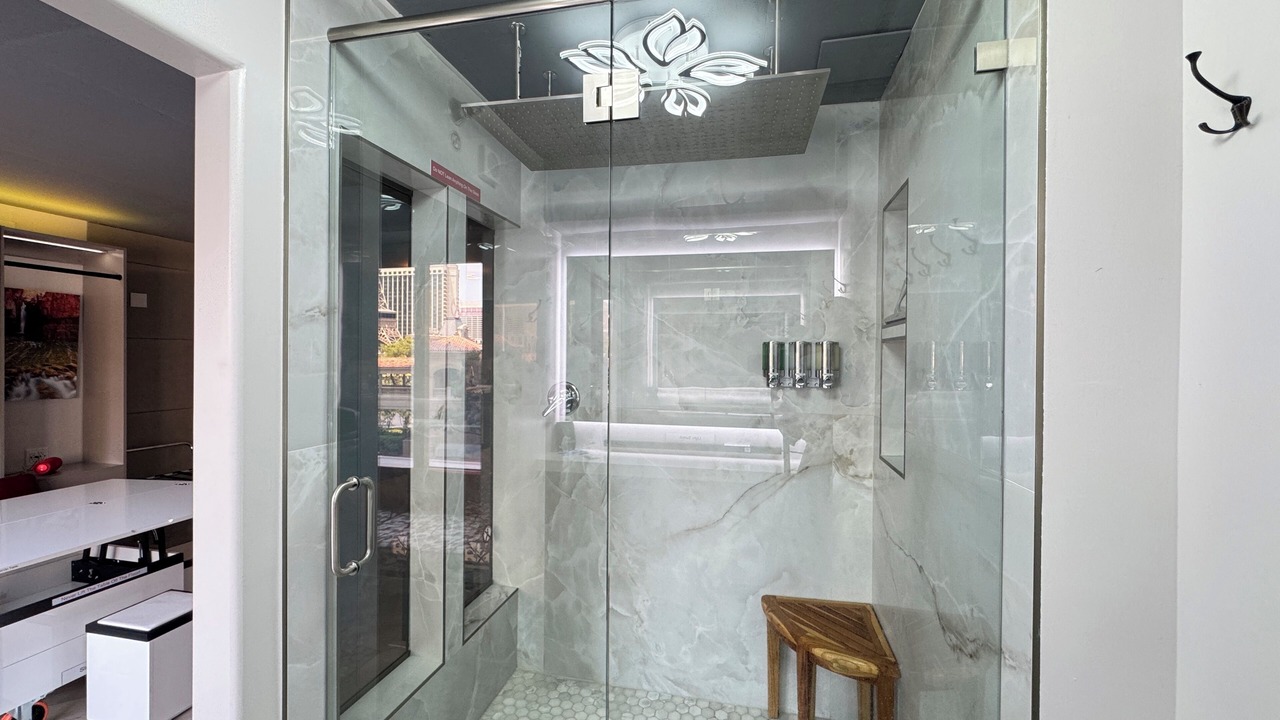 Photo of Bathroom in Las Vegas Strip