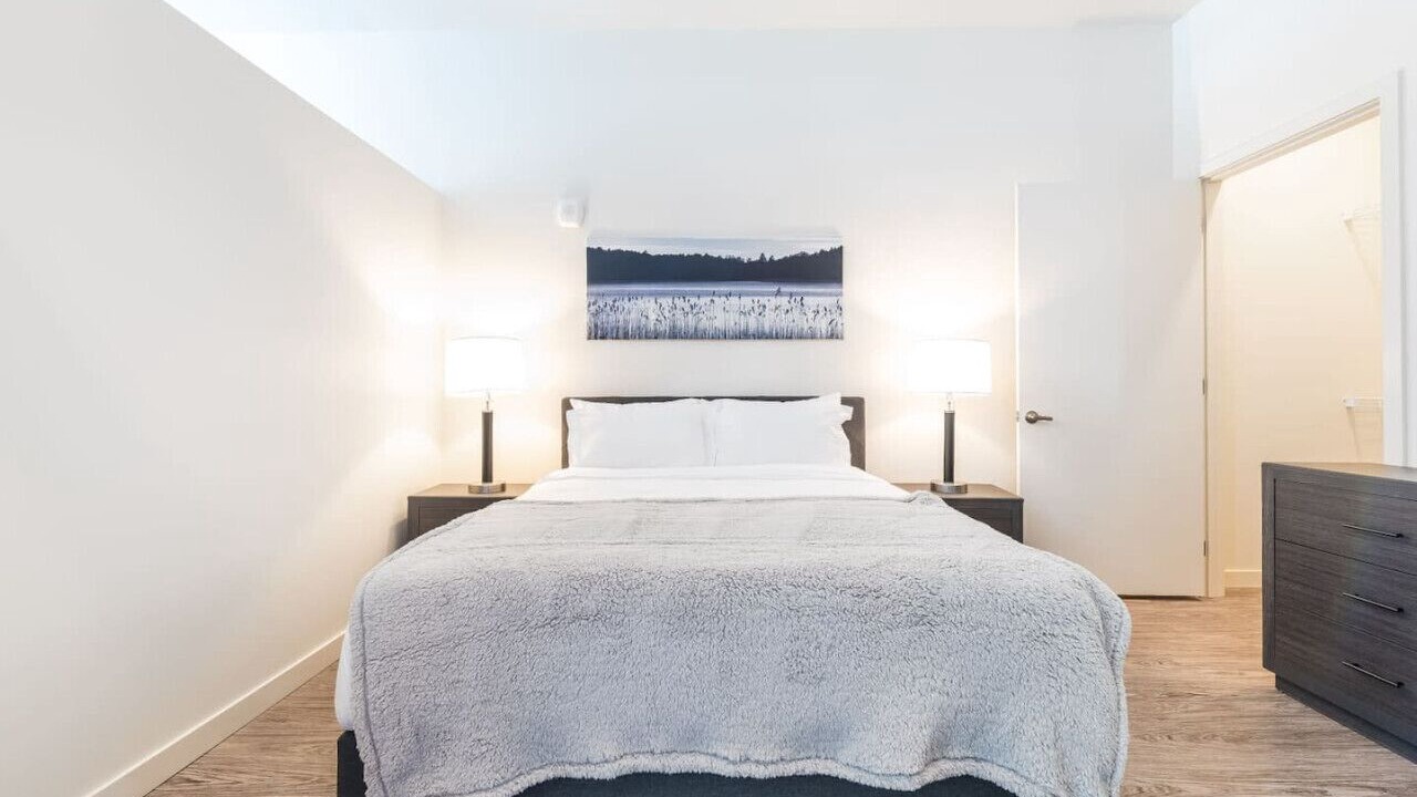 Photo of Bedroom in Downtown