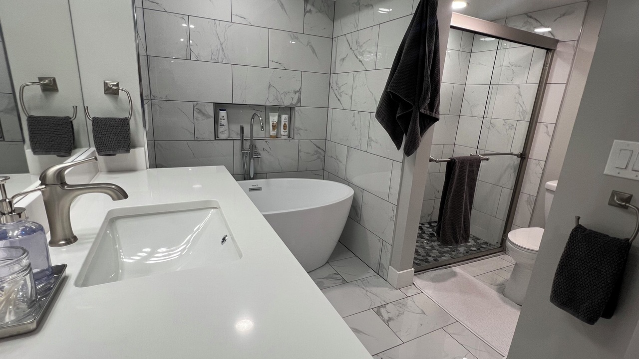 Photo of Bathroom in South Alameda