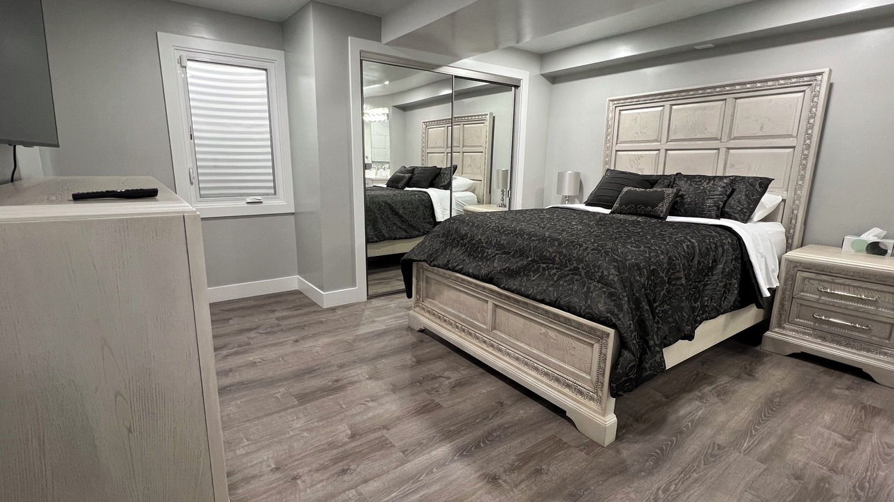 Photo of Bedroom in South Alameda