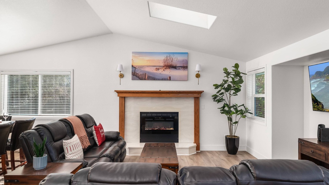 Photo of Livingroom in Dunes City