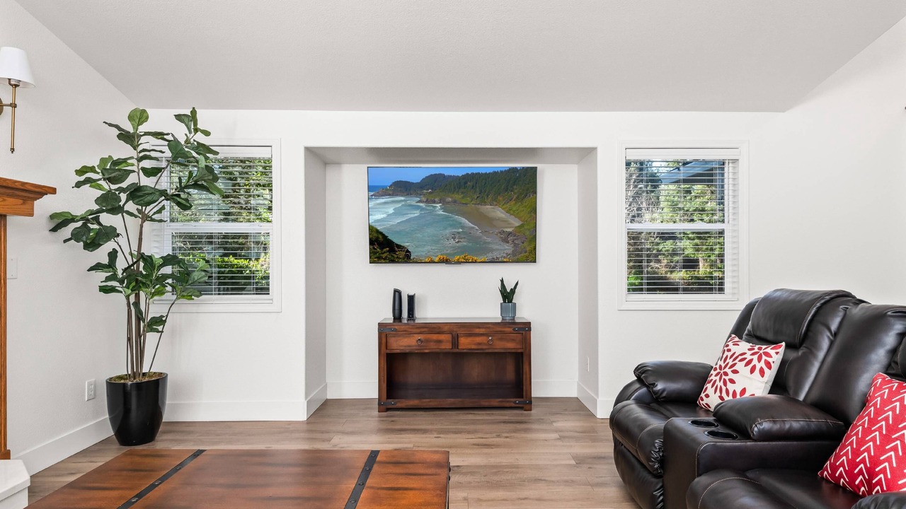 Photo of Livingroom in Dunes City
