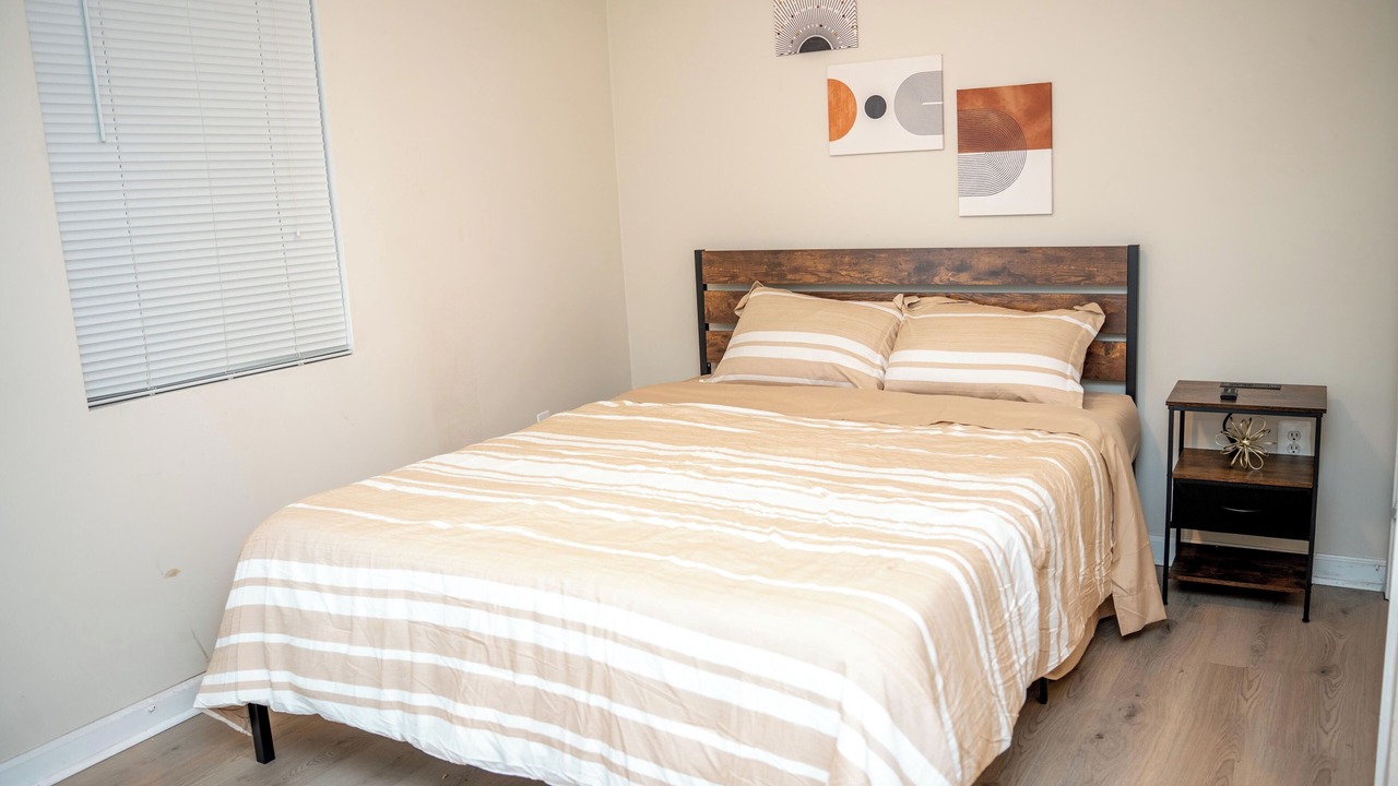 Photo of Bedroom in Wheaton-Glenmont