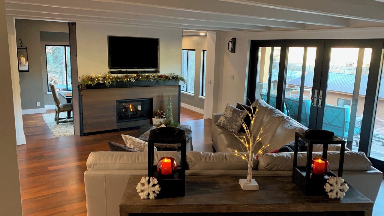 Photo of Livingroom in Trimble