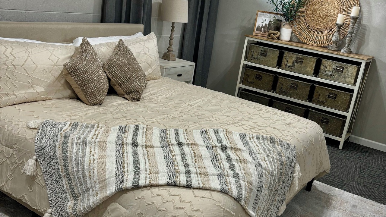 Photo of Bedroom in Delta