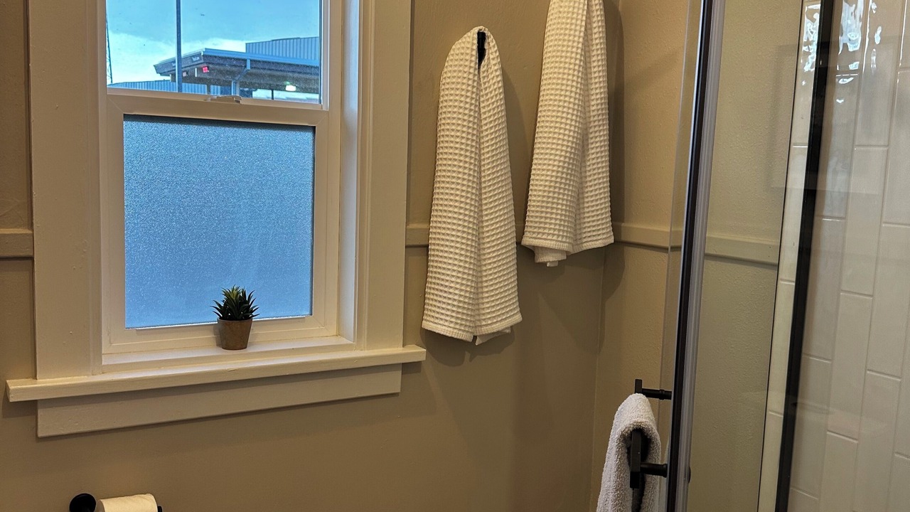 Photo of Bathroom in Delta