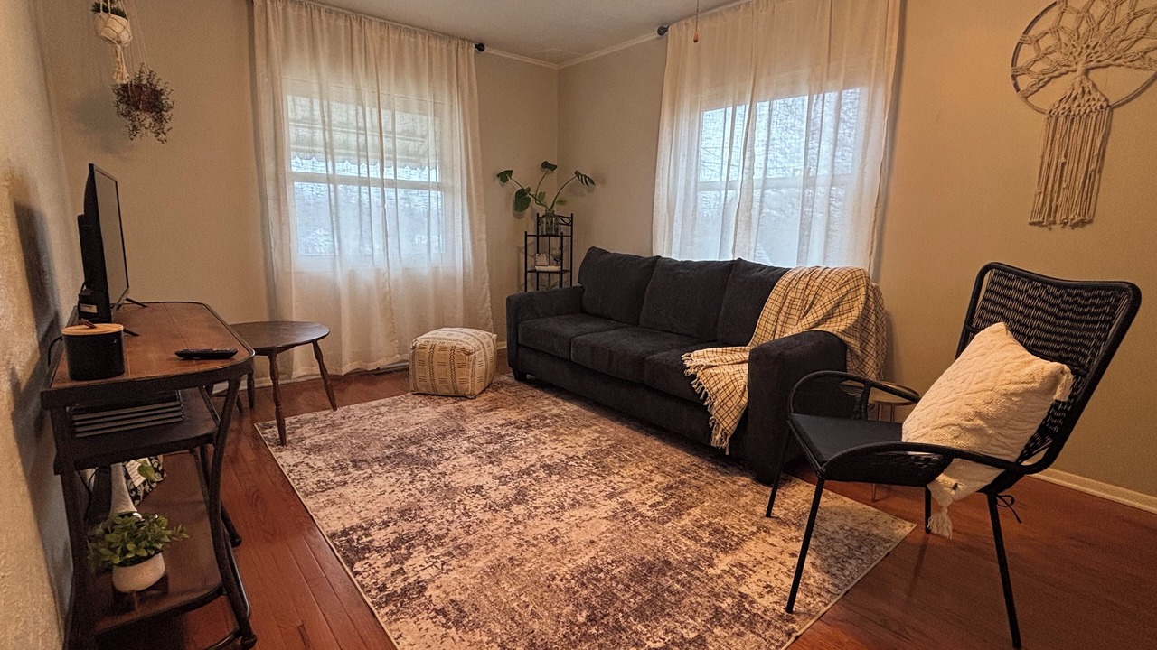Photo of Livingroom in Beckley