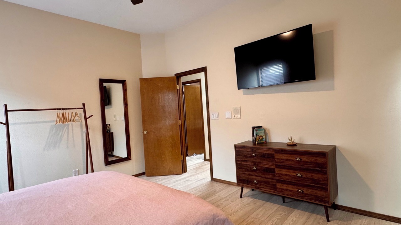 Photo of Bedroom in Westside