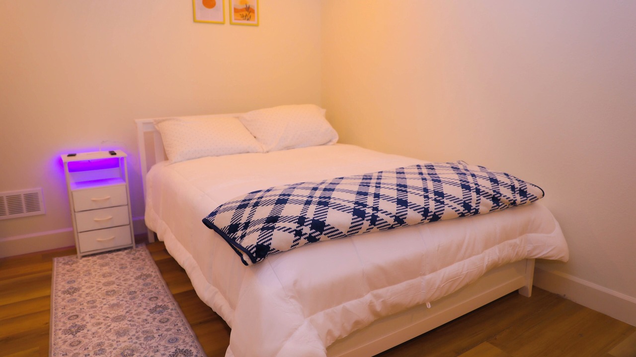 Photo of Bedroom in Aurora