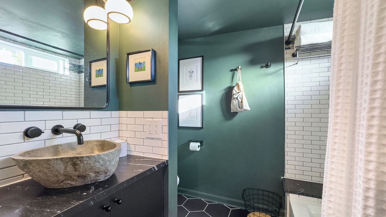 Photo of Bathroom in Platt Park
