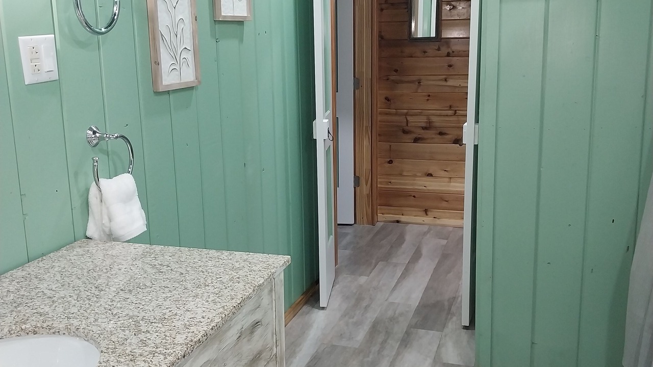 Photo of Bathroom in Licking