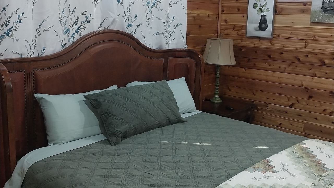 Photo of Bedroom in Licking