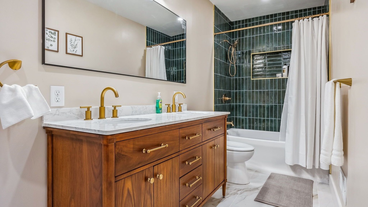 Photo of Bathroom in Franklin Park
